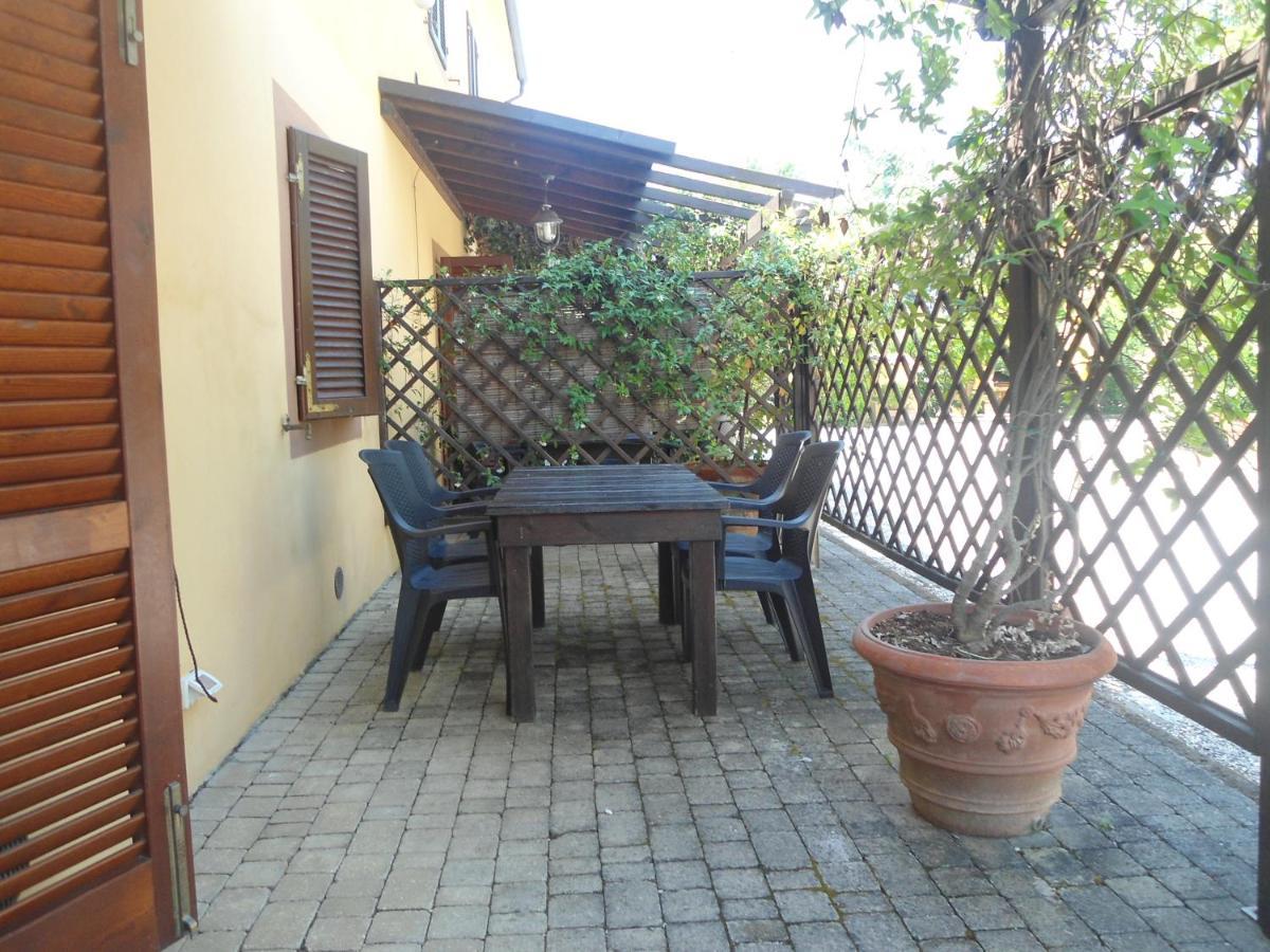 Agriturismo Le Pescine Vada Exterior photo