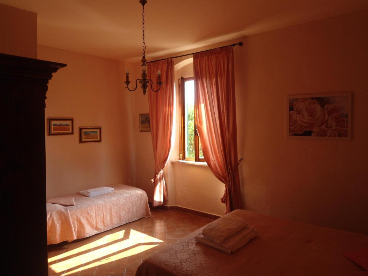 Agriturismo Le Pescine Vada Exterior photo